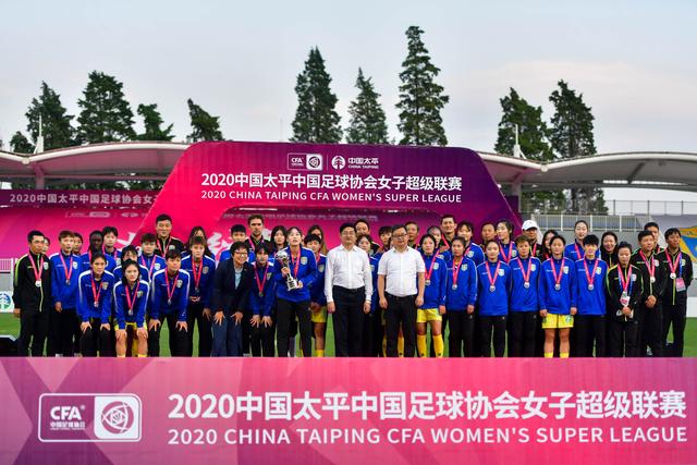 组图：世界杯-克罗地亚训练备战32强 莫德里奇心情愉悦